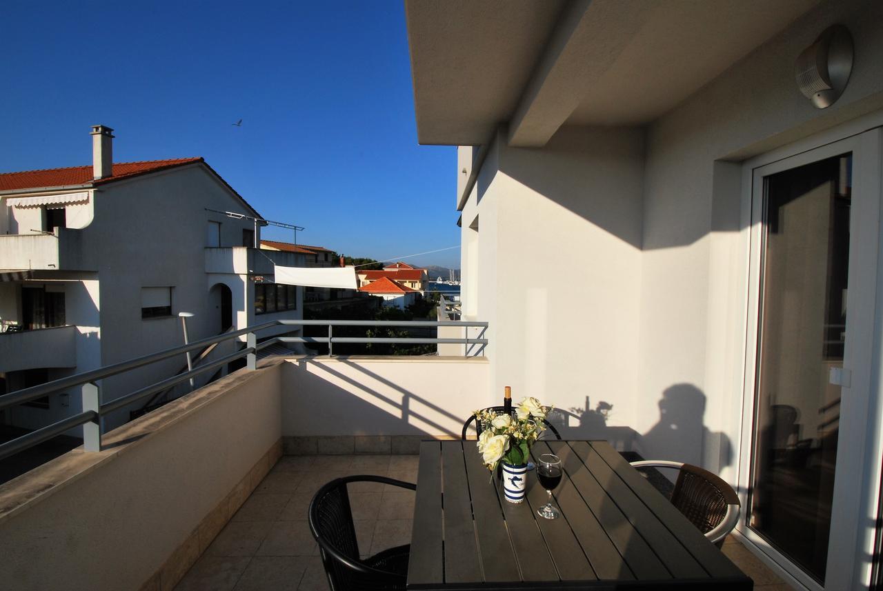 Nautica Apartments Betina  Zewnętrze zdjęcie
