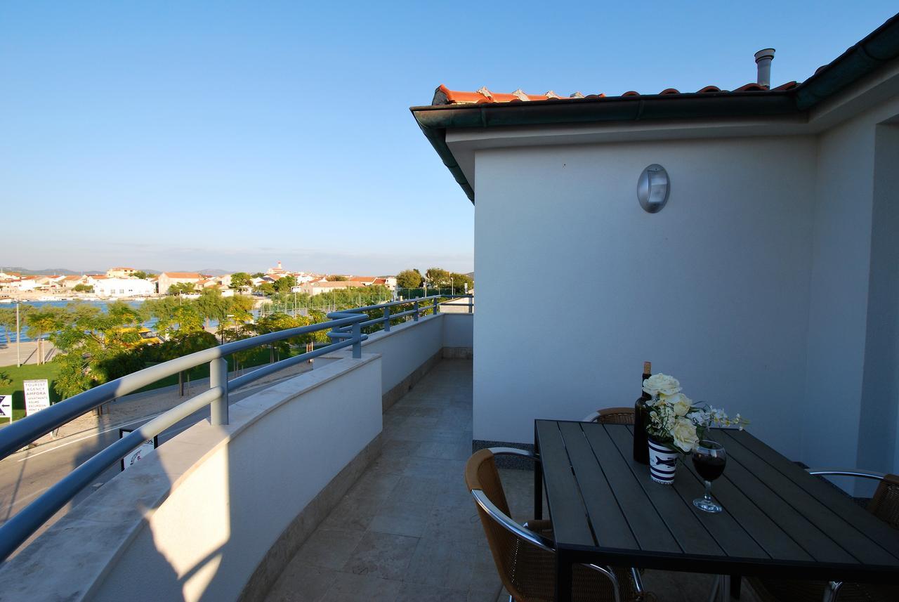 Nautica Apartments Betina  Zewnętrze zdjęcie