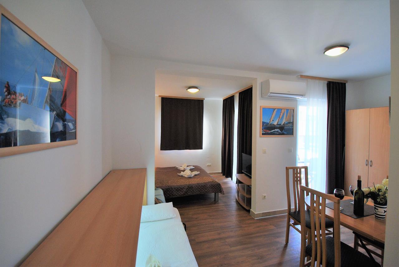 Nautica Apartments Betina  Zewnętrze zdjęcie