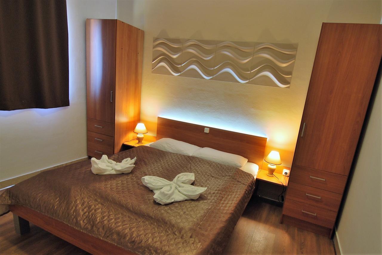 Nautica Apartments Betina  Zewnętrze zdjęcie