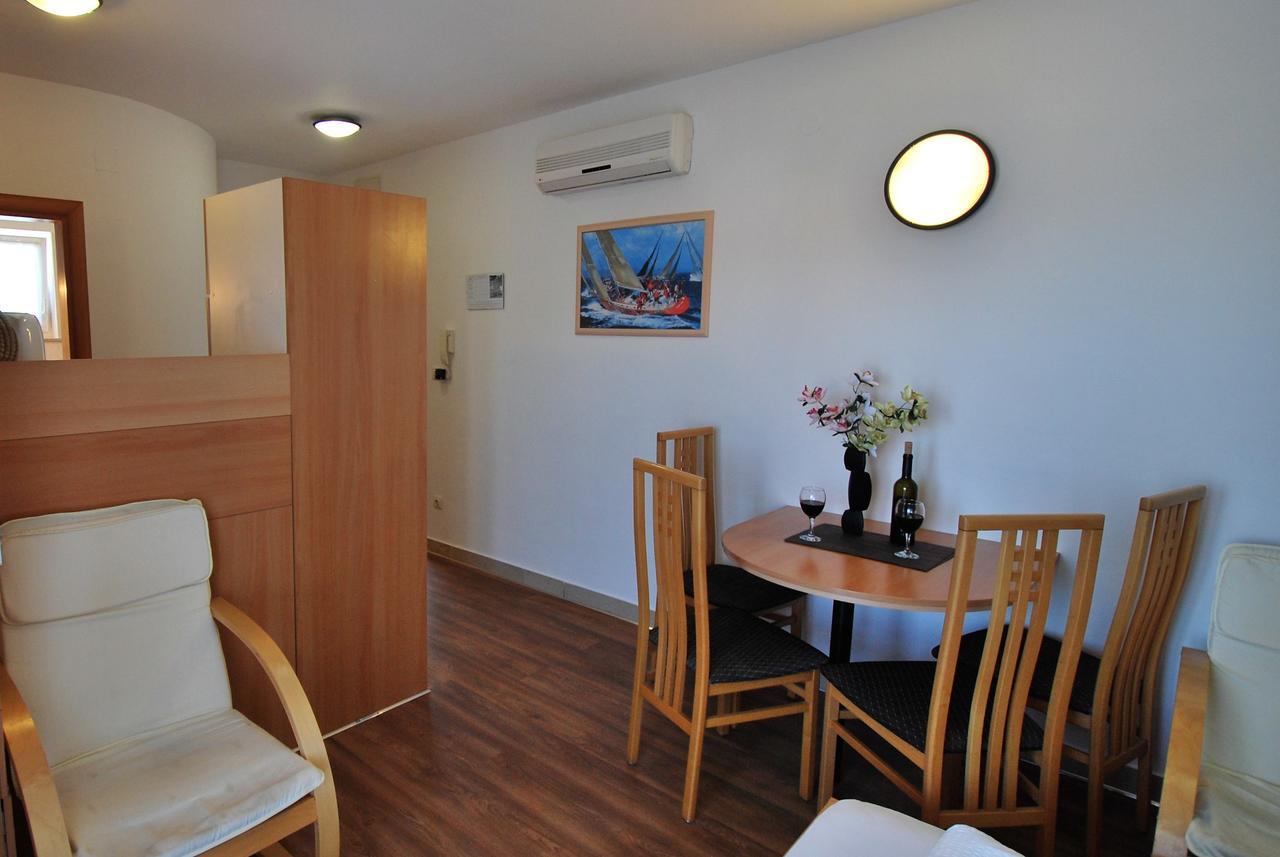 Nautica Apartments Betina  Zewnętrze zdjęcie