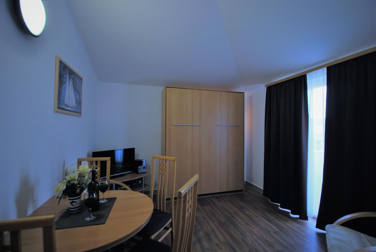 Nautica Apartments Betina  Zewnętrze zdjęcie