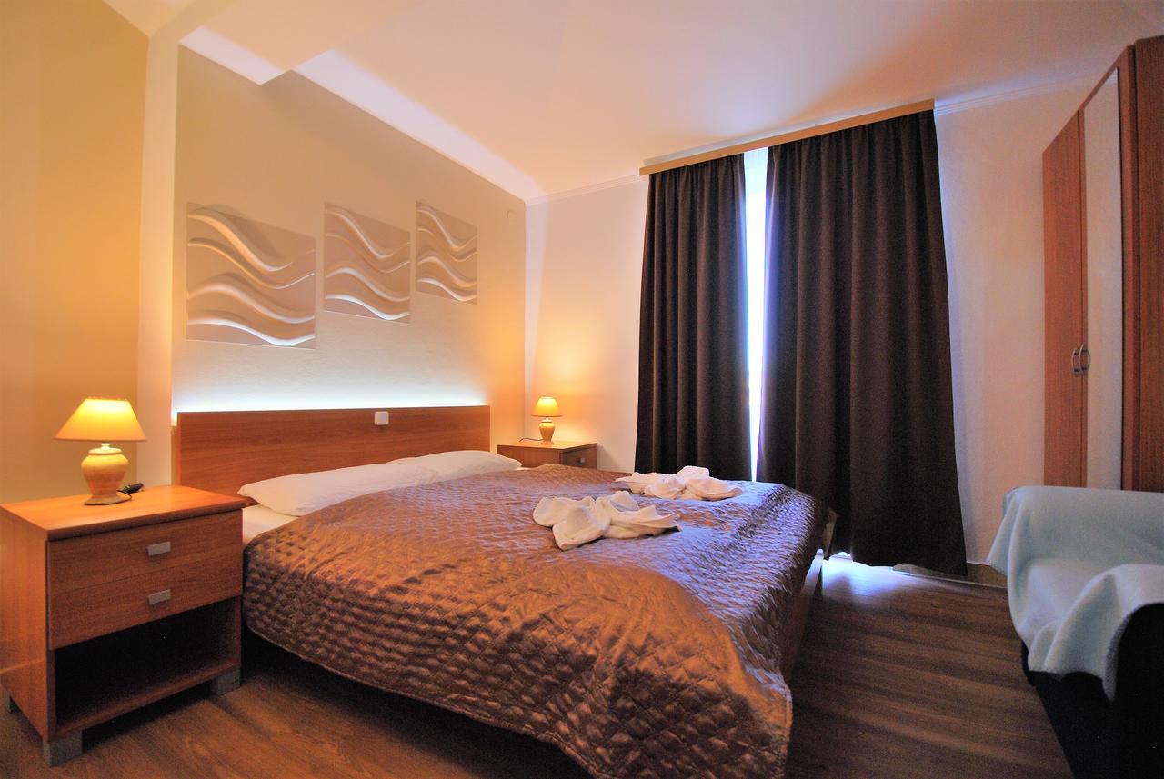 Nautica Apartments Betina  Zewnętrze zdjęcie