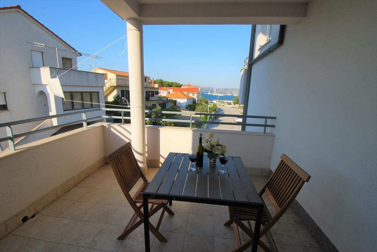 Nautica Apartments Betina  Zewnętrze zdjęcie