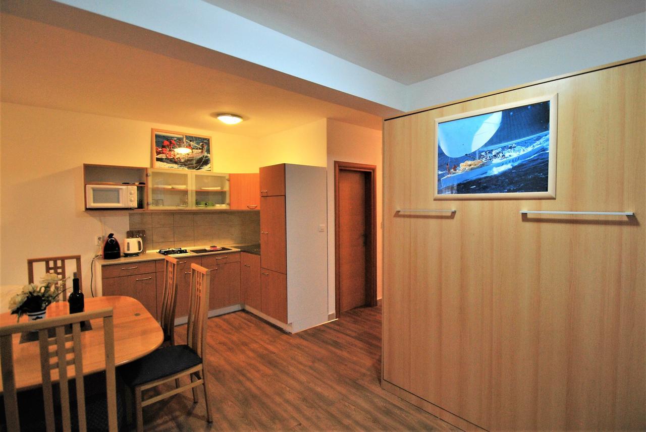 Nautica Apartments Betina  Zewnętrze zdjęcie