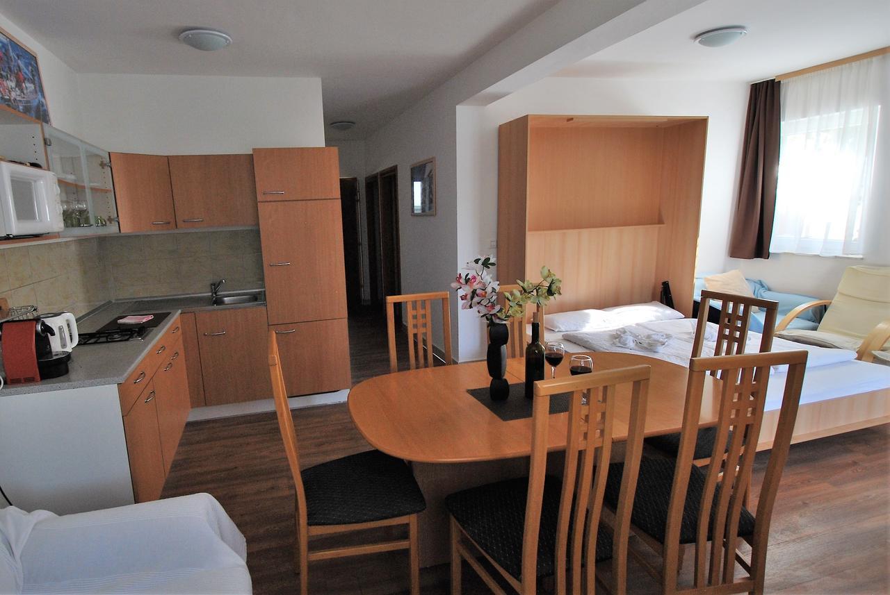 Nautica Apartments Betina  Zewnętrze zdjęcie