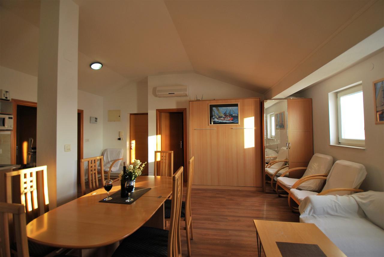 Nautica Apartments Betina  Zewnętrze zdjęcie